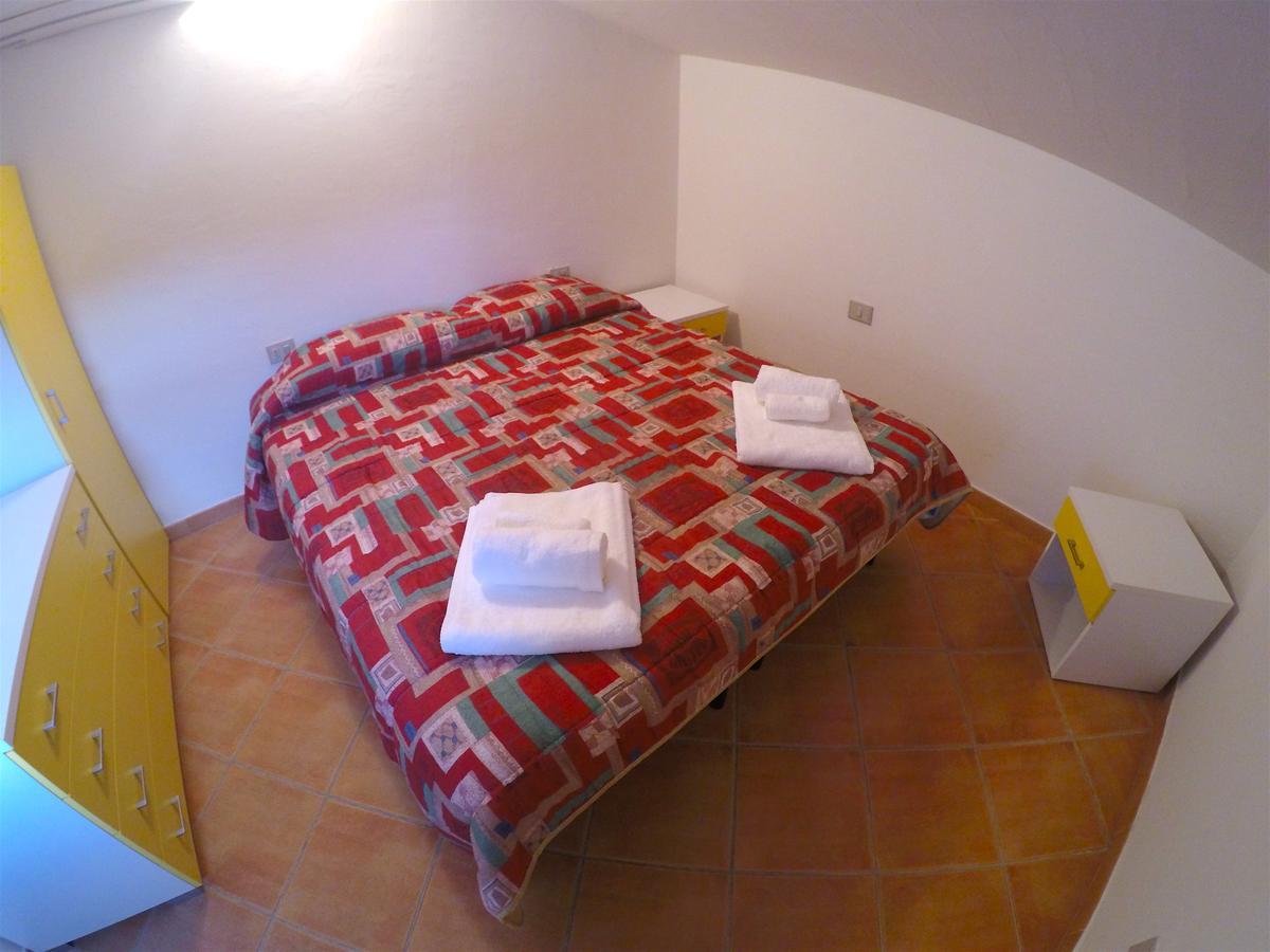 La Coccinella Al Mare Bed and Breakfast San Teodoro  Exteriör bild