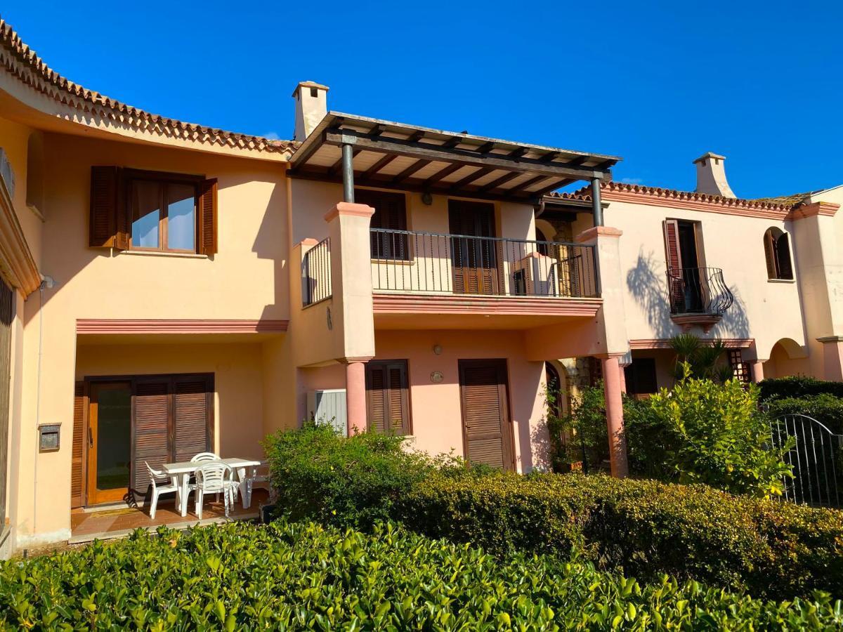 La Coccinella Al Mare Bed and Breakfast San Teodoro  Exteriör bild